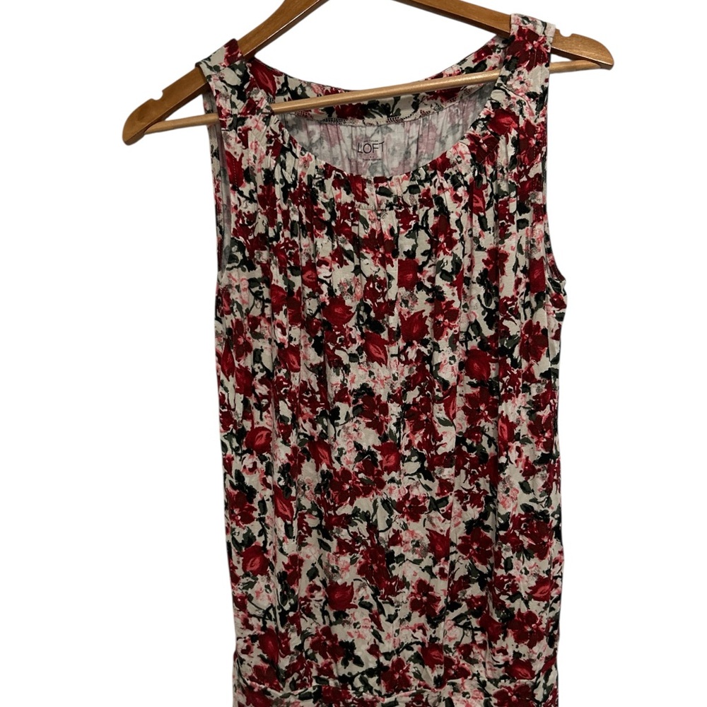Ann Taylor LOFT Women's Floral Sleeveless Top - Red and Black Size Small